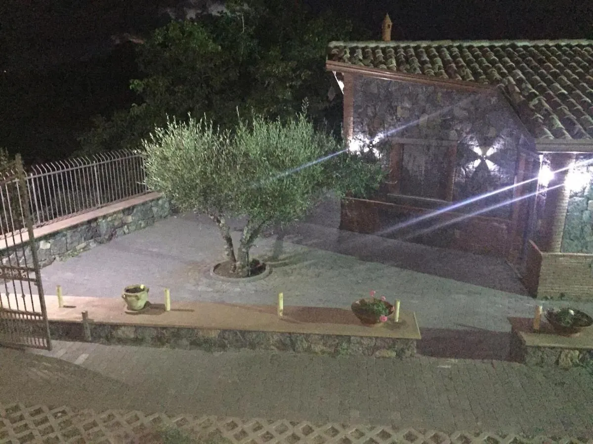 Chalet Casa Monte Etna Maletto Italien