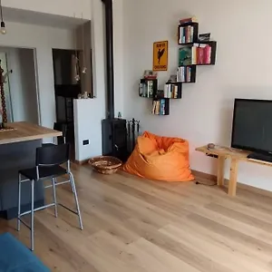 https://la-casina-di-lorenzo.it-tuscanyhotel.com